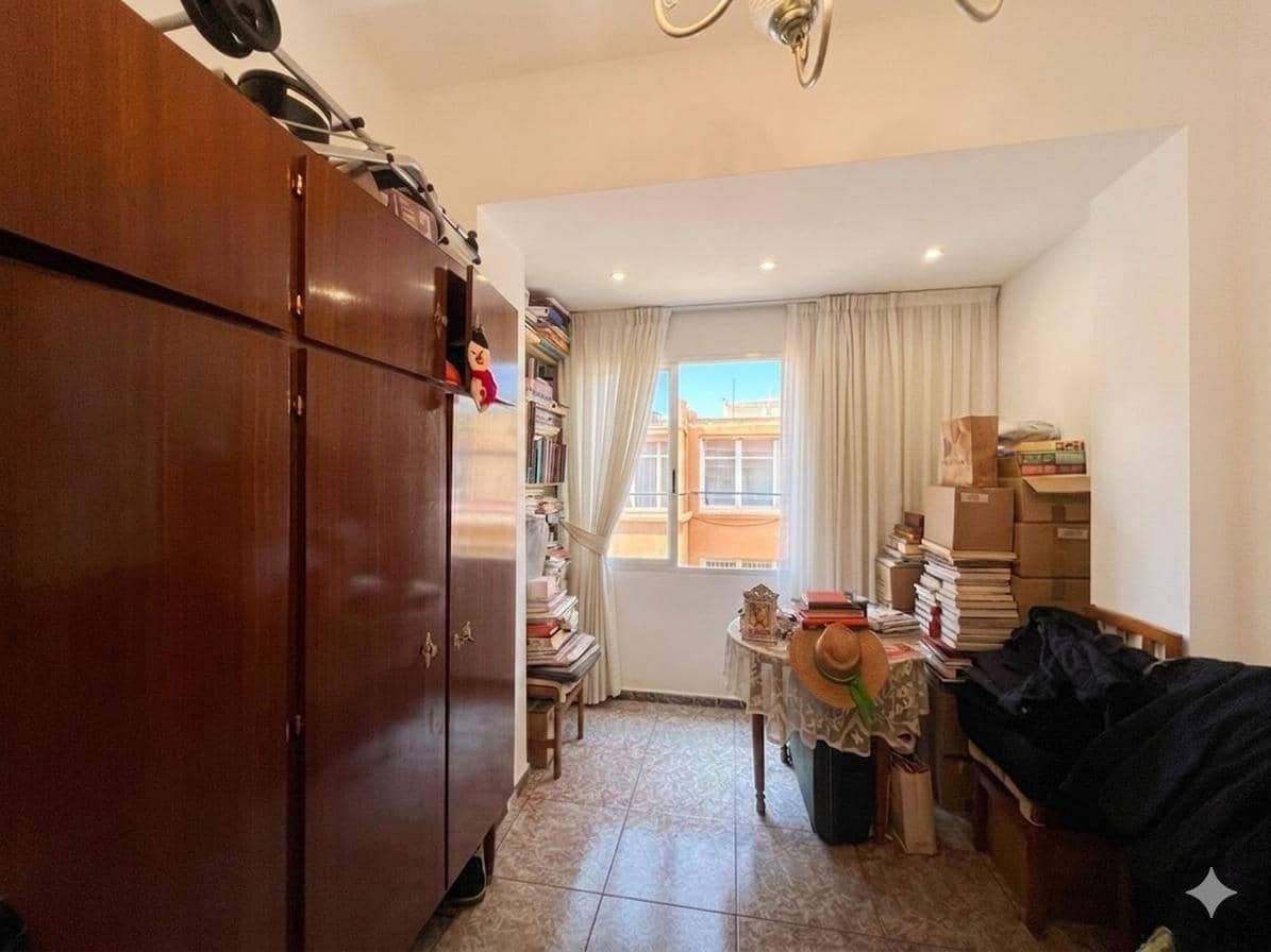 3 soveværelse Lejlighed til salg i Alicante by - € 305.000 (Ref: 9849412)