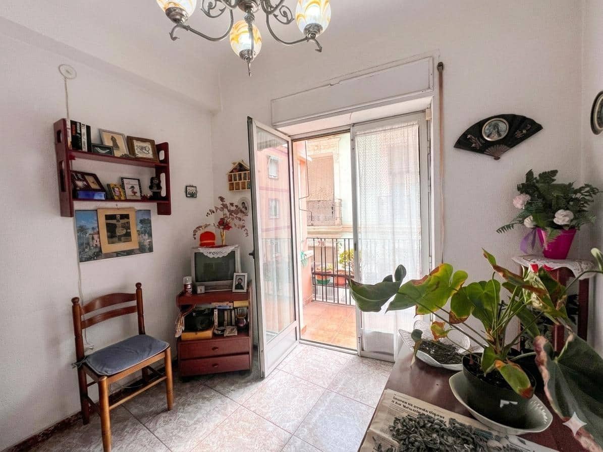 3 soveværelse Lejlighed til salg i Alicante by - € 305.000 (Ref: 9849412)