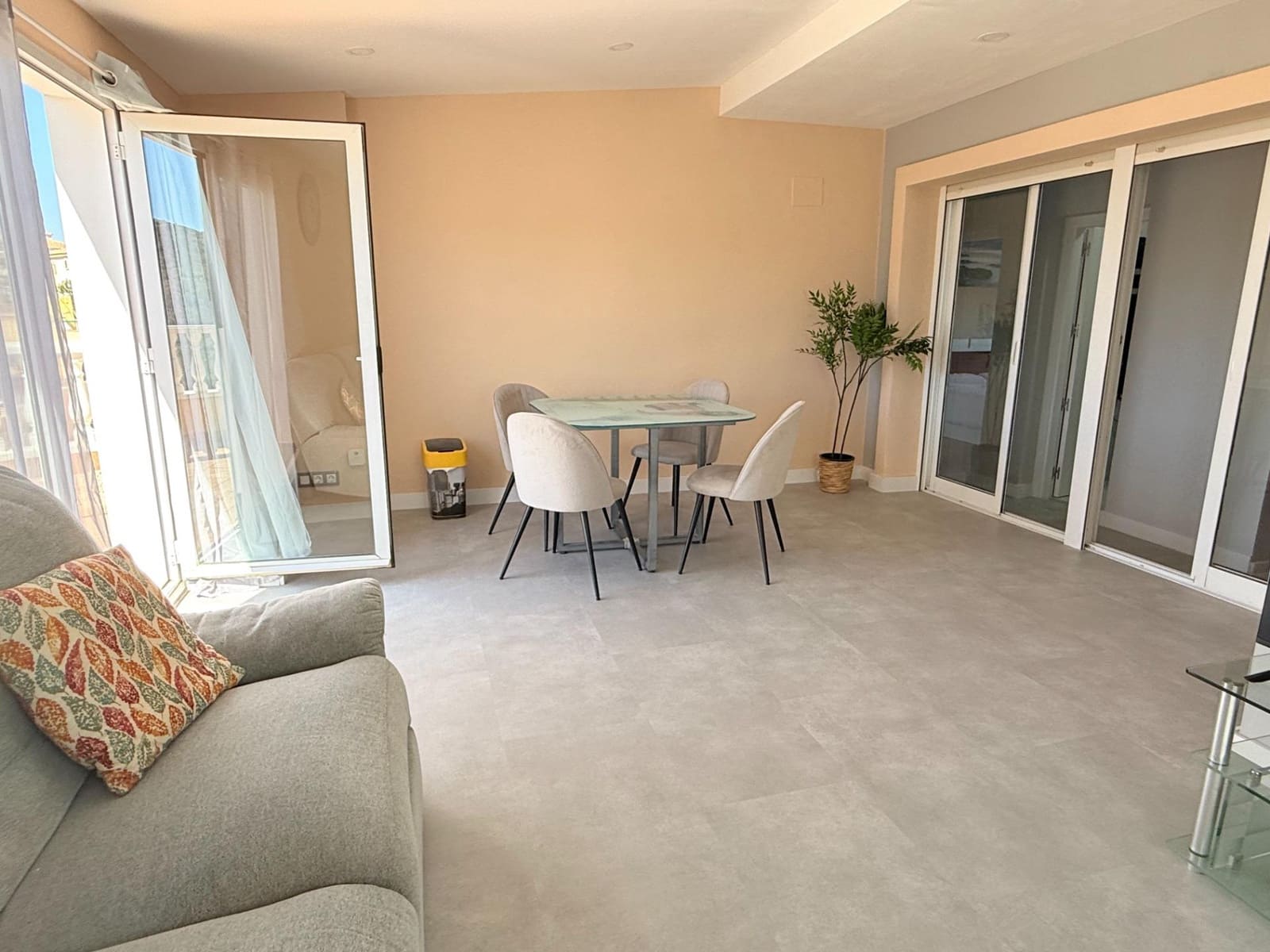 5 sovrum Bungalow till salu i Monforte del Cid med pool garage - 465 000 € (Ref: 9855496)