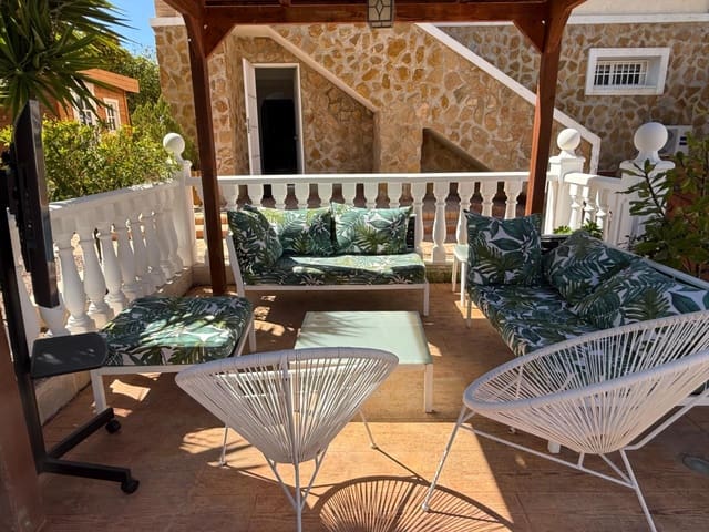 5 sovrum Bungalow till salu i Monforte del Cid med pool garage - 445 000 € (Ref: 9855496)