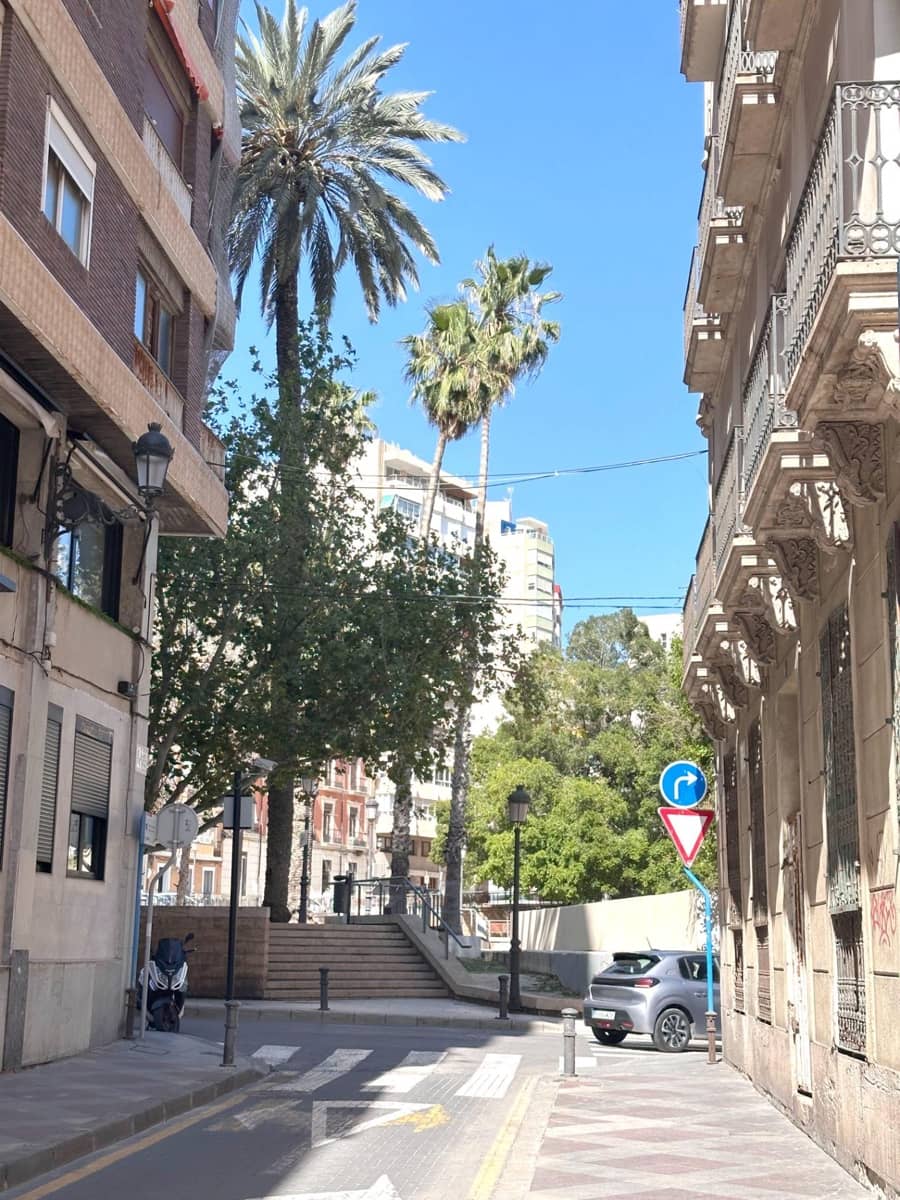 2 bedroom Flat for sale in Alicante / Alacant city - € 428,000 (Ref: 9855497)