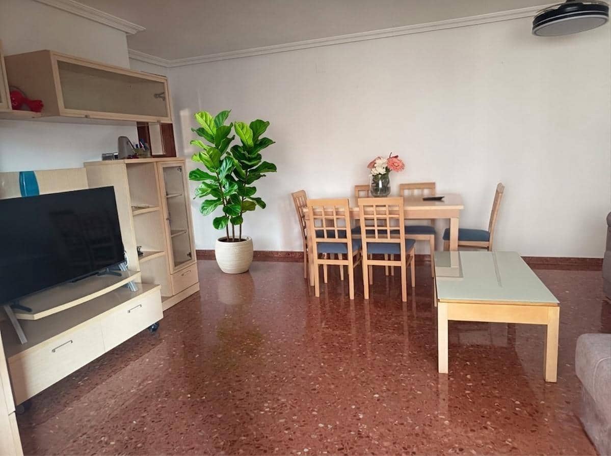 3 bedroom Flat for sale in Alicante / Alacant city with pool - € 275,000 (Ref: 9855498)