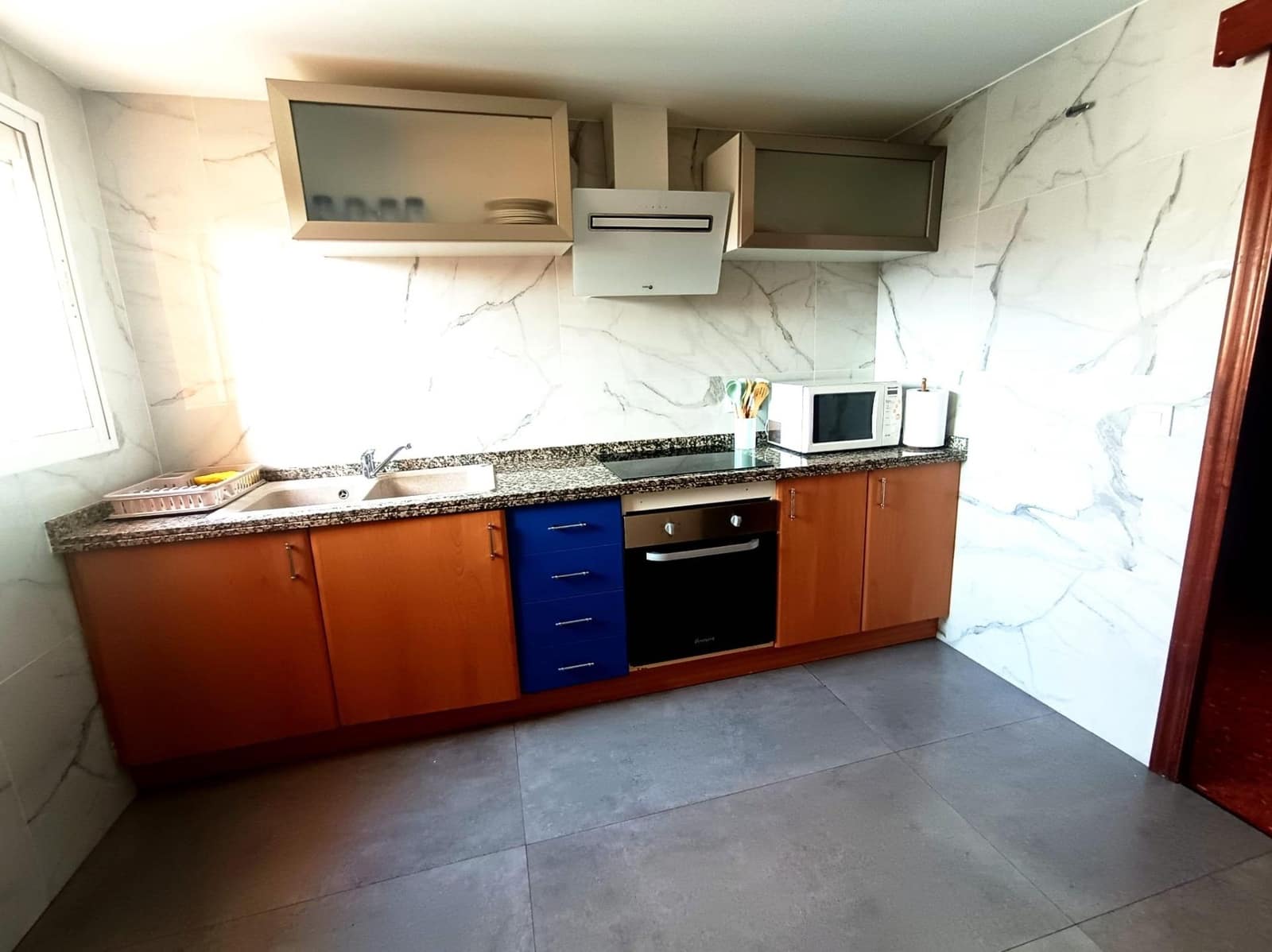 3 bedroom Flat for sale in Alicante / Alacant city with pool - € 275,000 (Ref: 9855498)