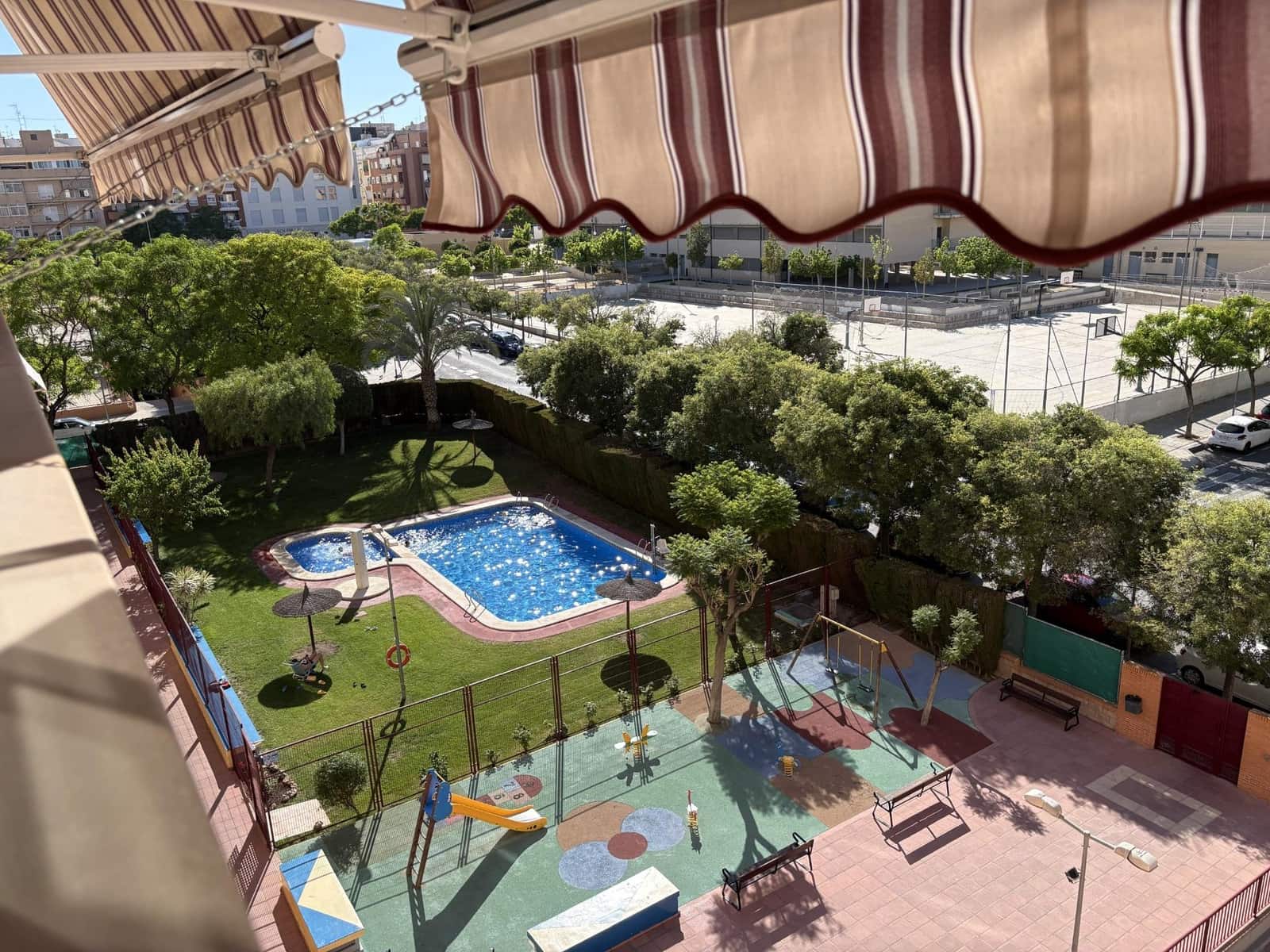 3 camera da letto Appartamento in vendita in Alicante citta con piscina - 275.000 € (Rif: 9855498)