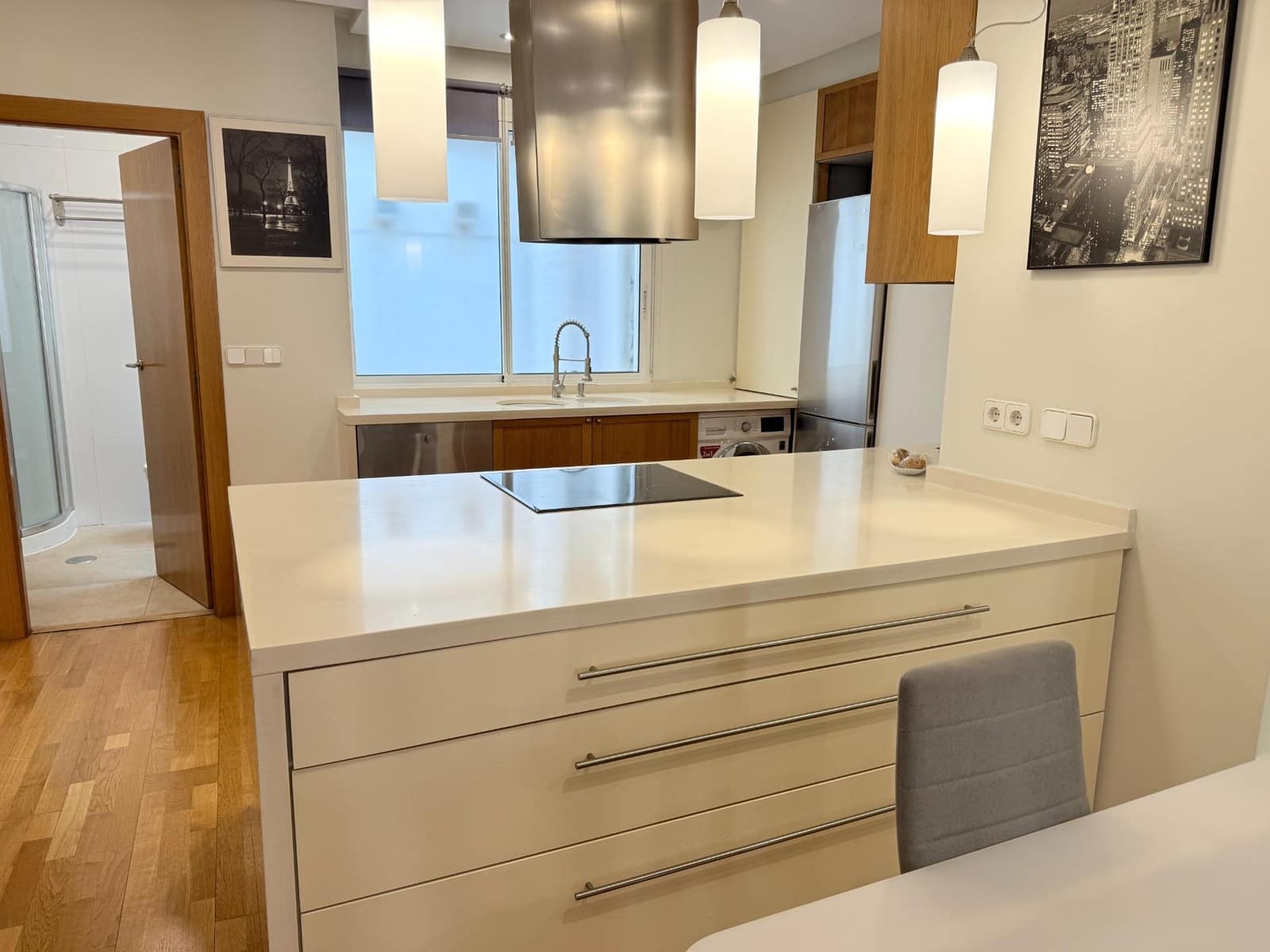 3 bedroom Flat for sale in Alicante / Alacant city - € 375,000 (Ref: 9860131)