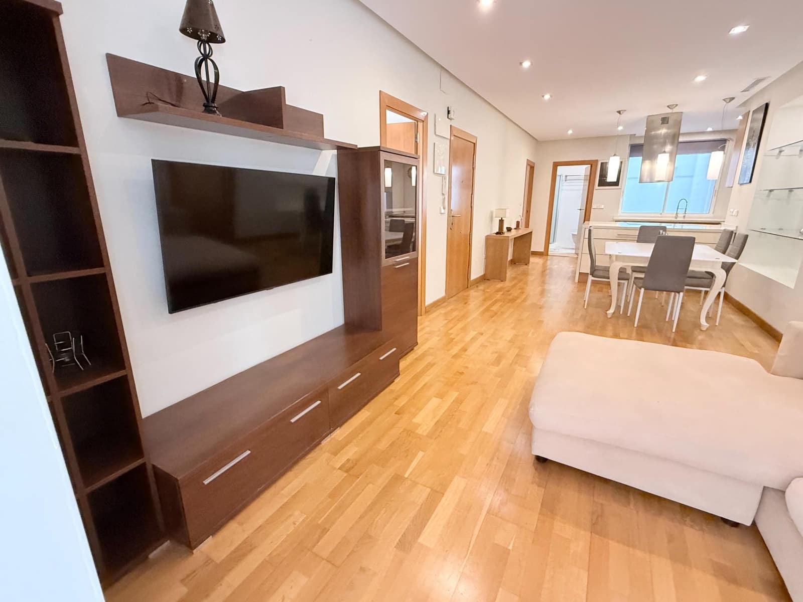 3 bedroom Flat for sale in Alicante / Alacant city - € 375,000 (Ref: 9860131)