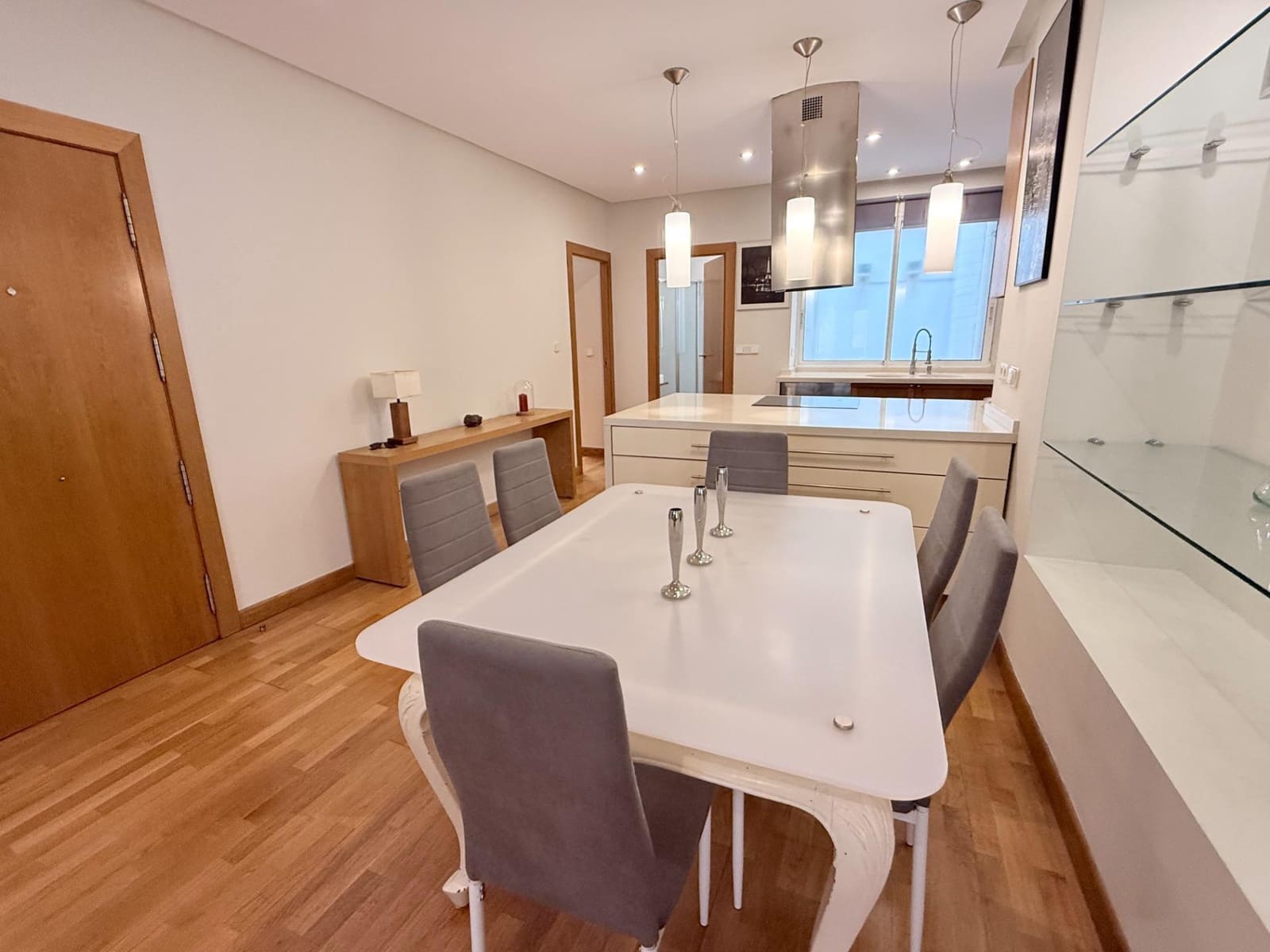 3 bedroom Flat for sale in Alicante / Alacant city - € 375,000 (Ref: 9860131)