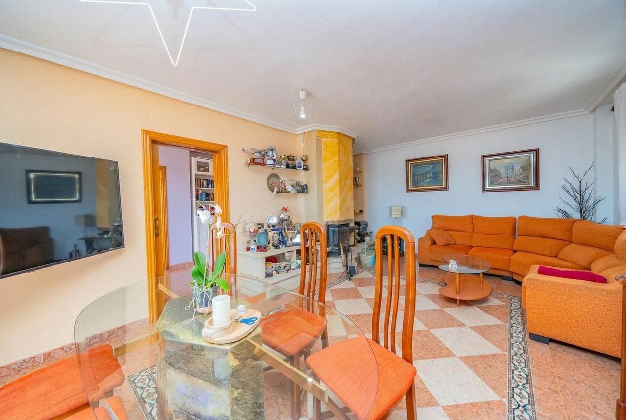 3 soveværelse Villa til salg i Moralet med swimmingpool - € 450.000 (Ref: 9930811)