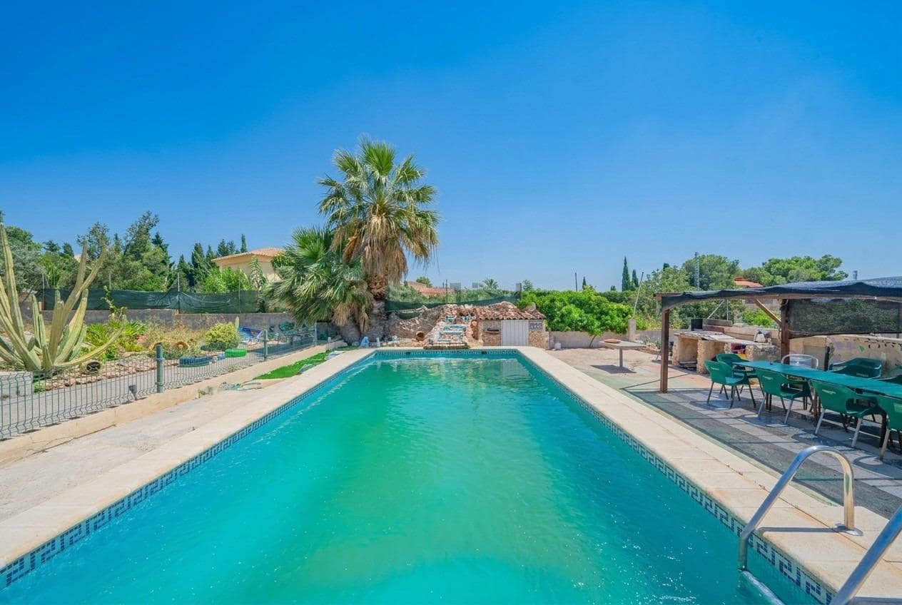 3 soveværelse Villa til salg i Moralet med swimmingpool - € 450.000 (Ref: 9930811)