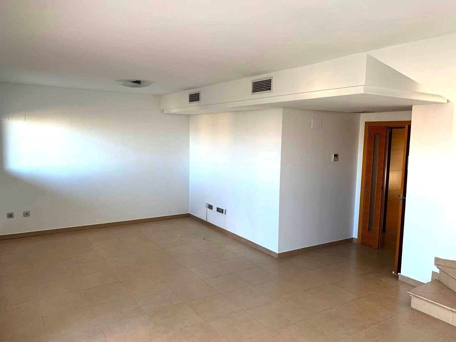 2 bedroom Penthouse for sale in Alicante / Alacant city with pool garage - € 636,300 (Ref: 9930812)