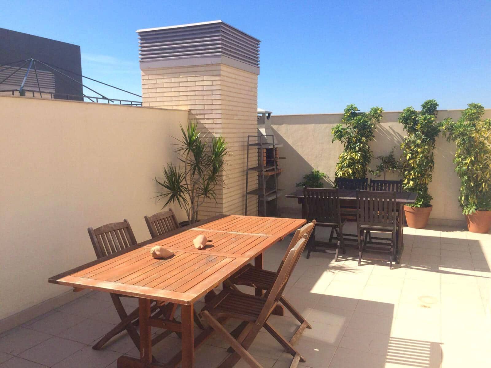 2 bedroom Penthouse for sale in Alicante / Alacant city with pool garage - € 636,300 (Ref: 9930812)