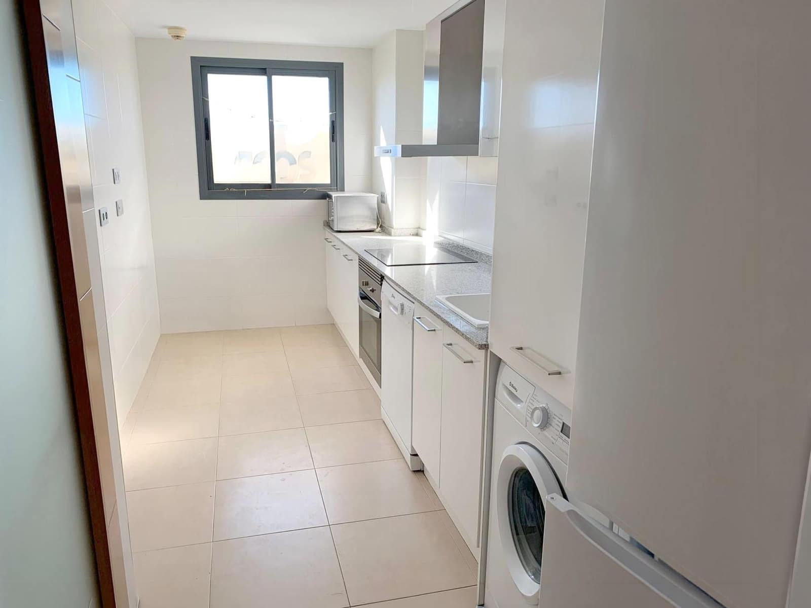 2 bedroom Penthouse for sale in Alicante / Alacant city with pool garage - € 636,300 (Ref: 9930812)