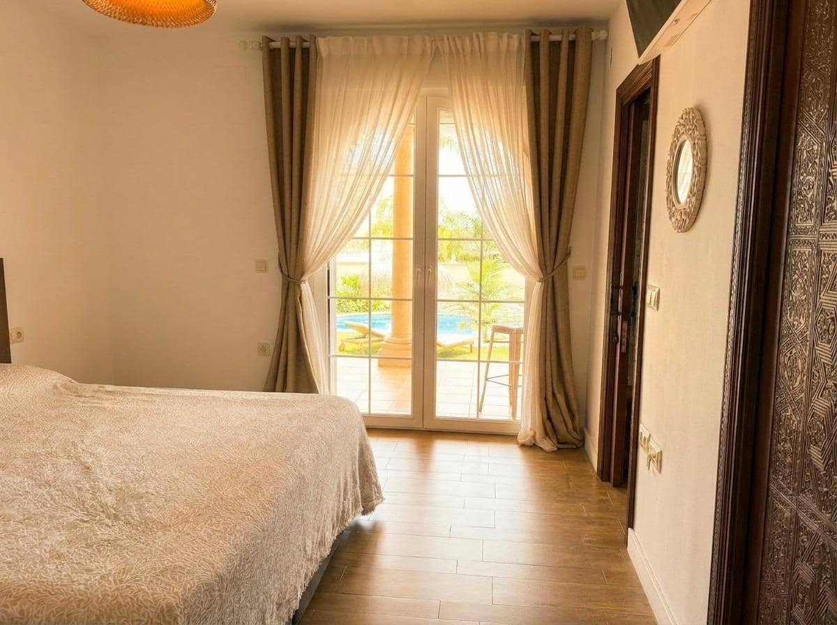 4 chambre Villa/Maison à vendre à San Vicente / Sant Vicent del Raspeig avec piscine garage - 1 065 000 € (Ref: 9947952)