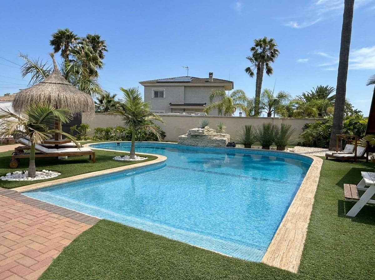 4 chambre Villa/Maison à vendre à San Vicente / Sant Vicent del Raspeig avec piscine garage - 1 065 000 € (Ref: 9947952)