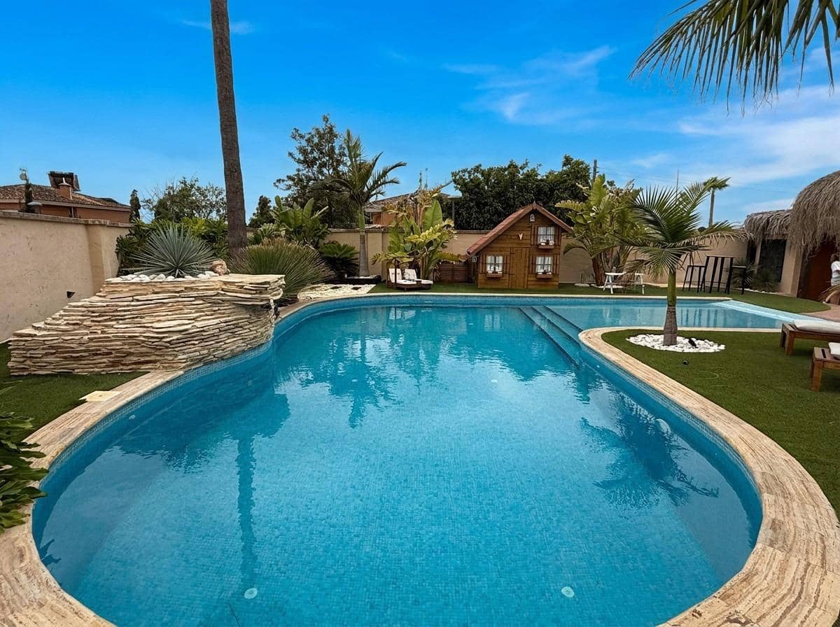 4 chambre Villa/Maison à vendre à San Vicente / Sant Vicent del Raspeig avec piscine garage - 1 065 000 € (Ref: 9947952)