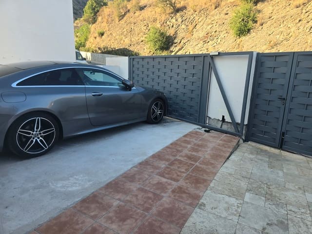 3 bedroom Penthouse for rent in El Borge with garage - € 1,175 (Ref: 10009912)