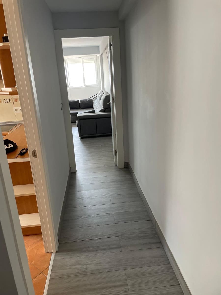 3 bedroom Flat for rent in Malaga city with garage - € 1,290 (Ref: 10009944)