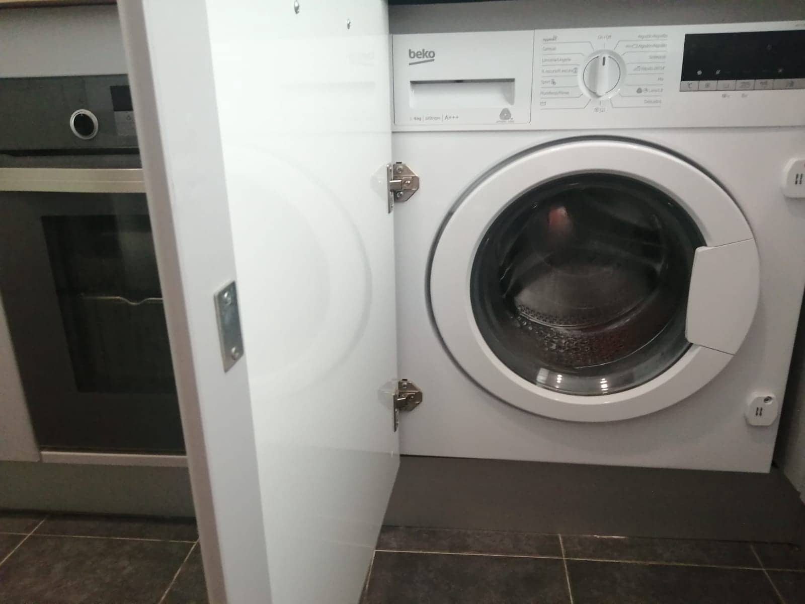 2 sypialnia Mieszkanie do wynajęcia w Marbella z basenem garażem - 1 900 € (Ref: 10019852)