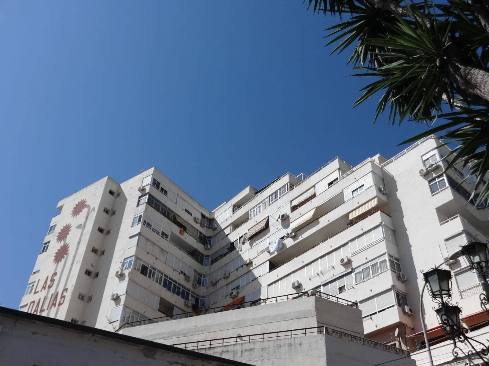 Piso de 2 habitaciones en Torremolinos en alquiler con garaje - 1.000 € (Ref: 10021786)