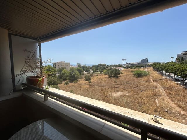 Piso de 3 habitaciones en Torremolinos en alquiler con garaje - 1.425 € (Ref: 10021788)