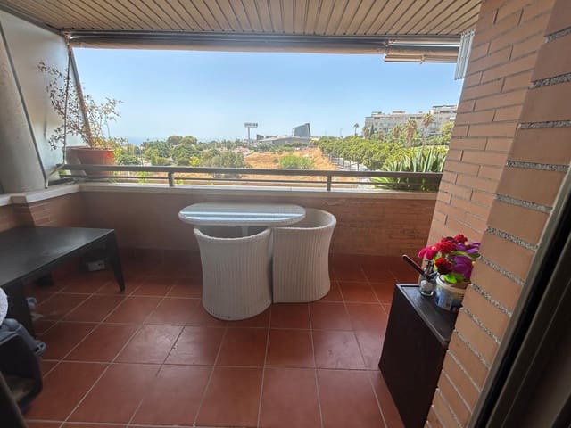 Piso de 3 habitaciones en Torremolinos en alquiler con garaje - 1.425 € (Ref: 10021788)