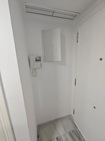 Yksiö vuokrattavana paikassa Rincón de la Victoria mukana 
autotalli - 950 € (Ref: 10030862)