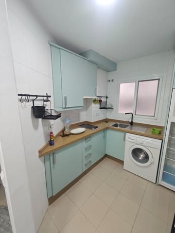 Yksiö vuokrattavana paikassa Rincón de la Victoria mukana 
autotalli - 950 € (Ref: 10030862)