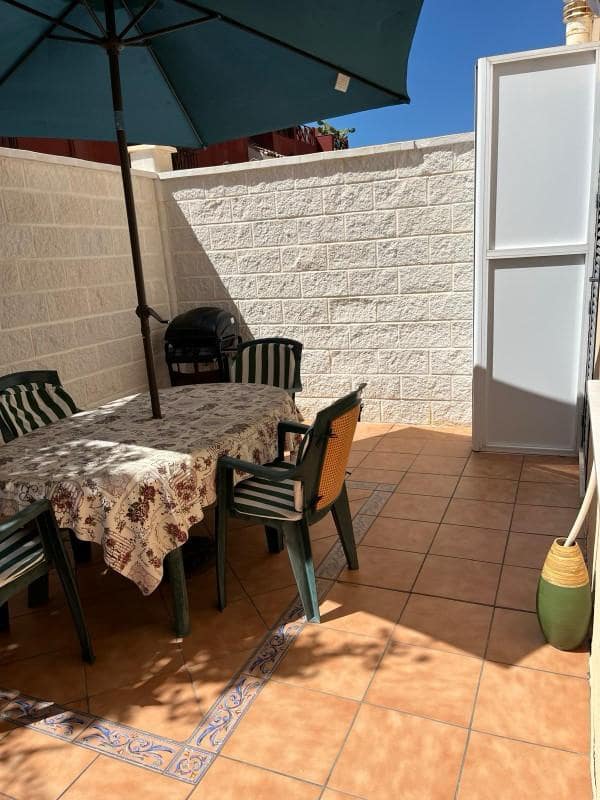 3 sypialnia Dom szeregowy do wynajęcia w Chilches z garażem - 1 100 € (Ref: 10045685)
