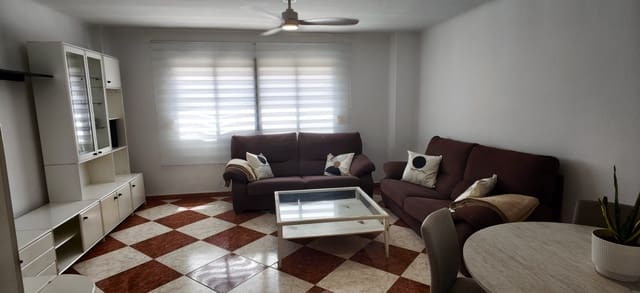 Piso de 3 habitaciones en Carlos Haya, Málaga ciudad en alquiler con garaje - 1.400 € (Ref: 10045688)