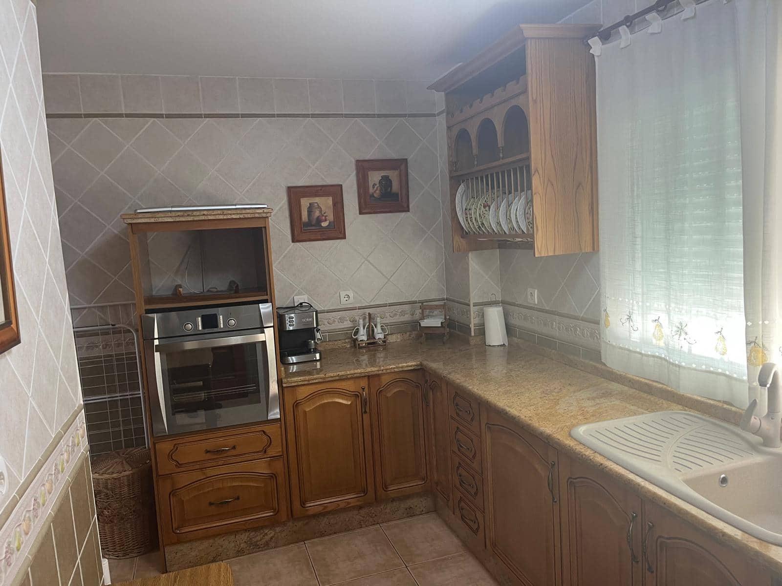 3 soverom Hus til leie i Comares - € 850 (Ref: 10054478)