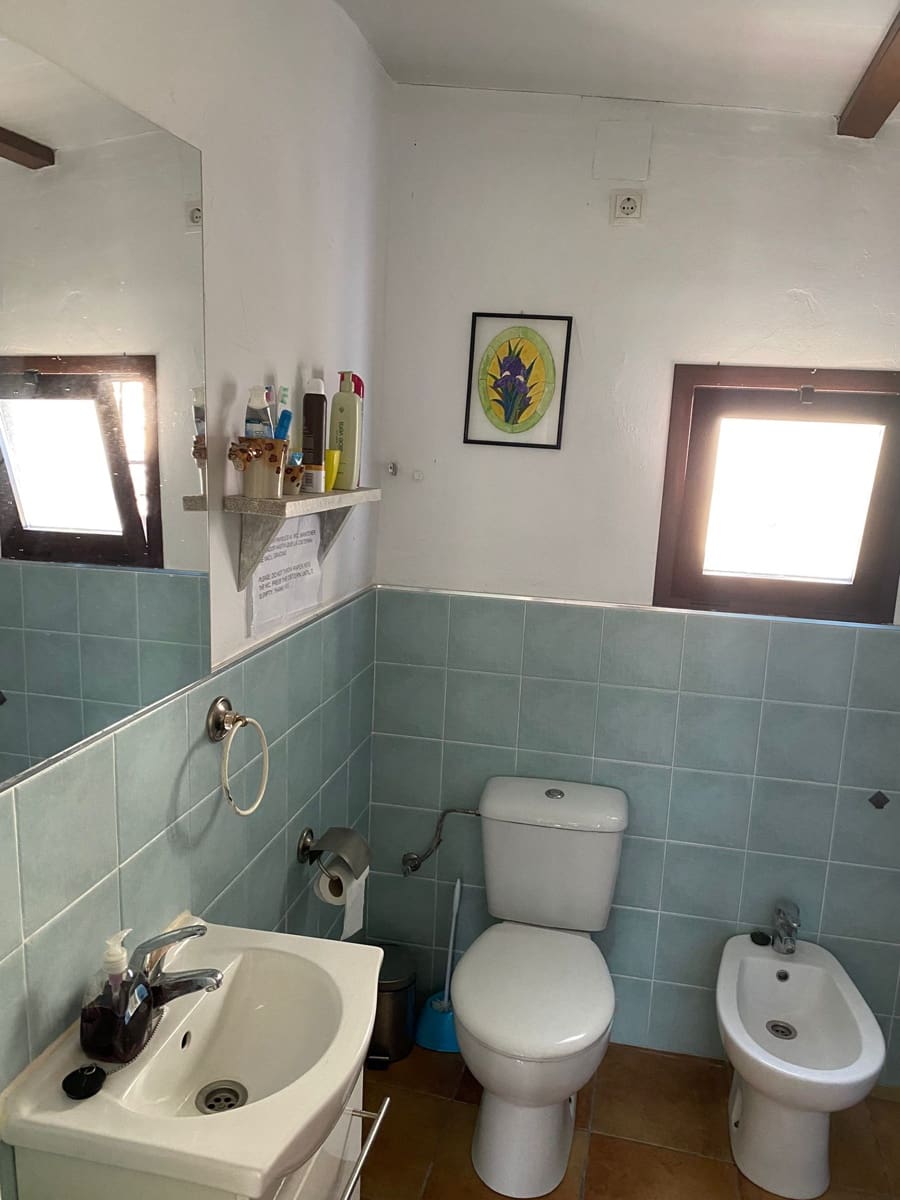Grunde uden byggetilladelser til leje i Torrox - € 850 (Ref: 10054481)