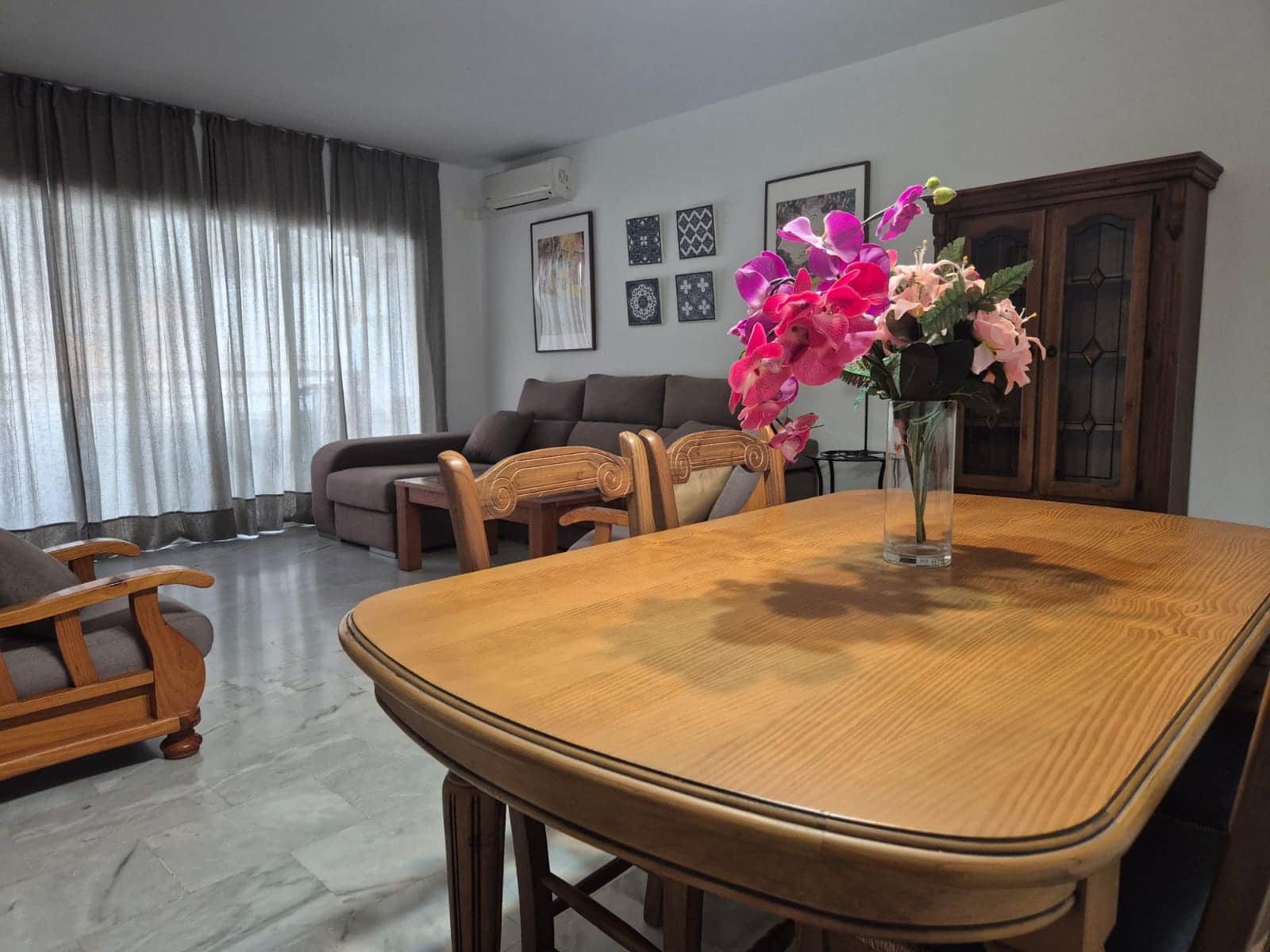 3 bedroom Flat for rent in Velez-Malaga with pool - € 1,200 (Ref: 10060345)