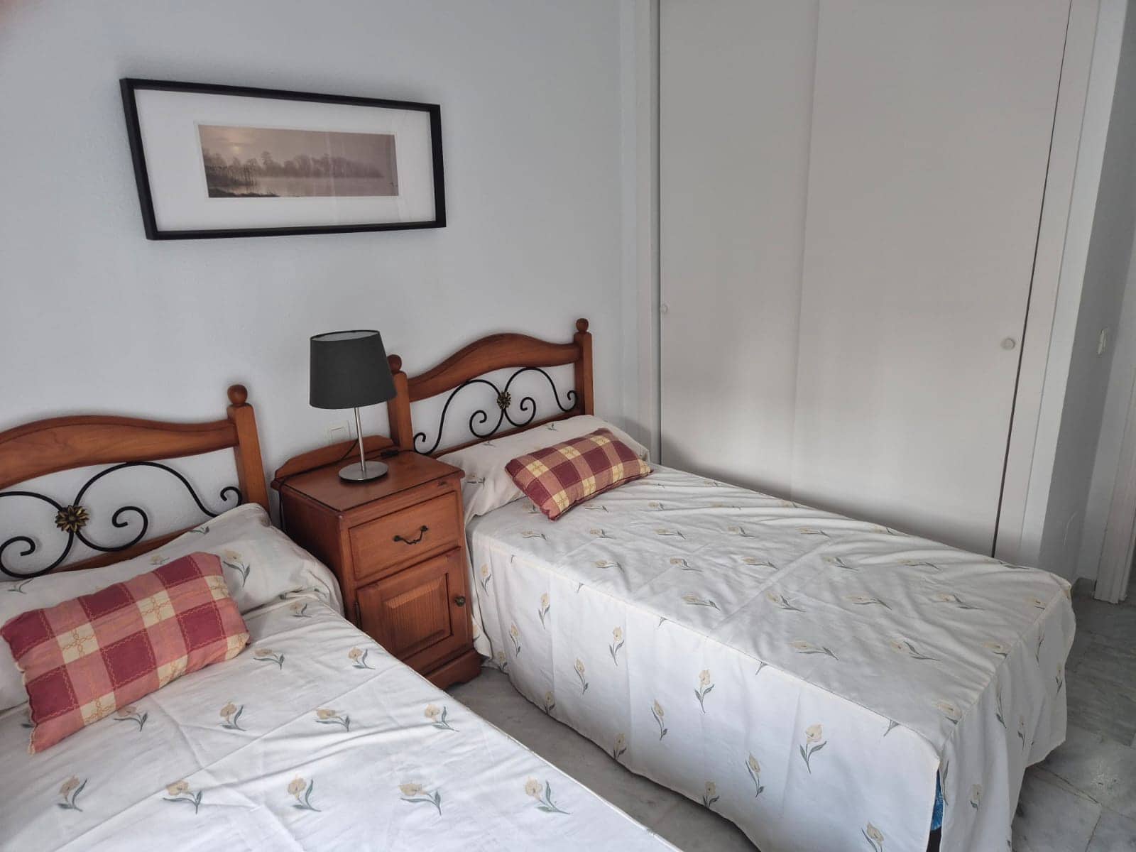 3 bedroom Flat for rent in Velez-Malaga with pool - € 1,200 (Ref: 10060345)