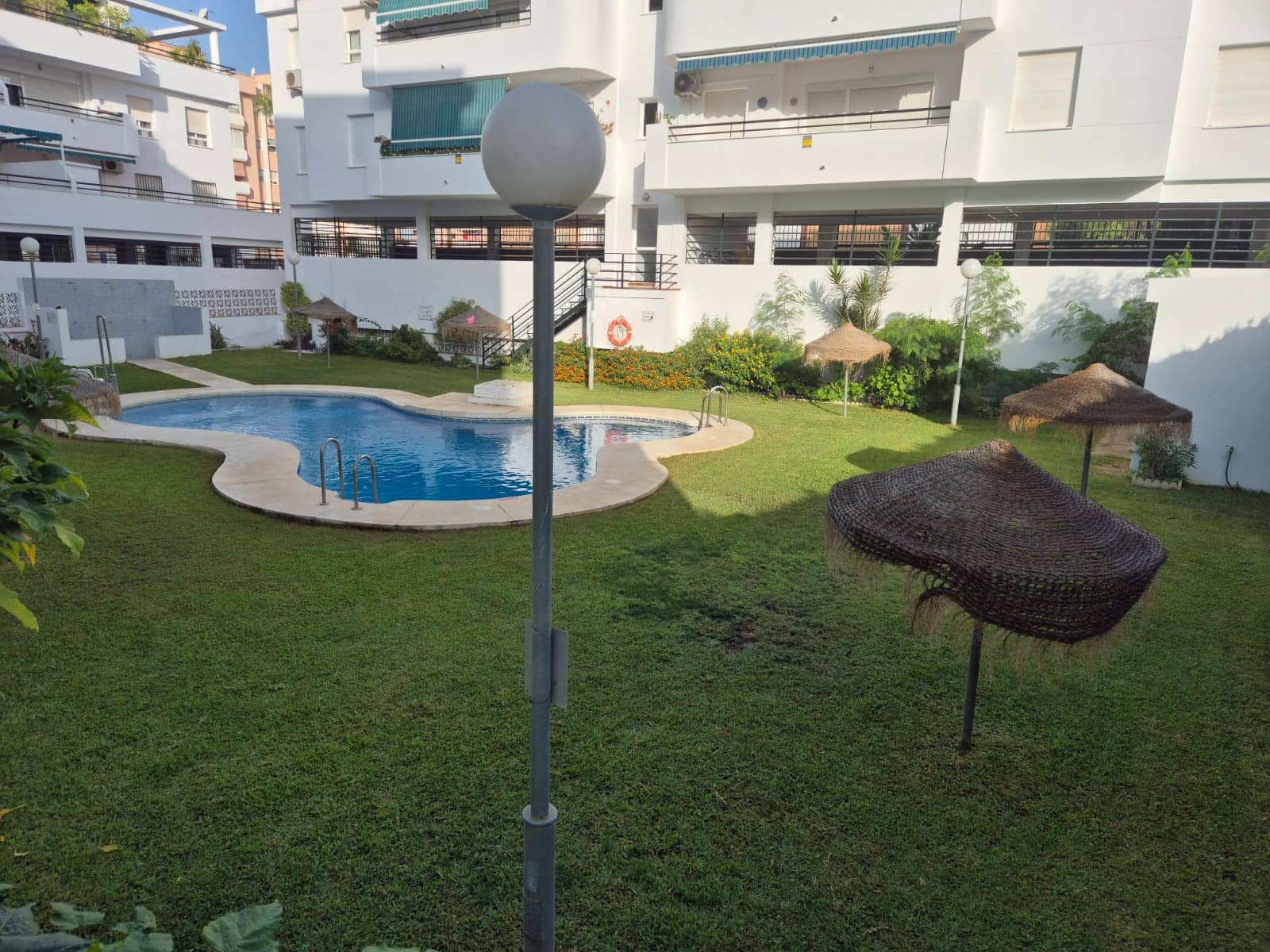 3 bedroom Flat for rent in Velez-Malaga with pool - € 1,200 (Ref: 10060345)
