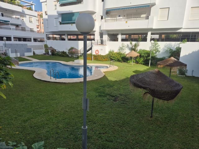 3 bedroom Flat for rent in Torre del Mar, Vélez-Málaga with pool - € 1,200 (Ref: 10060345)