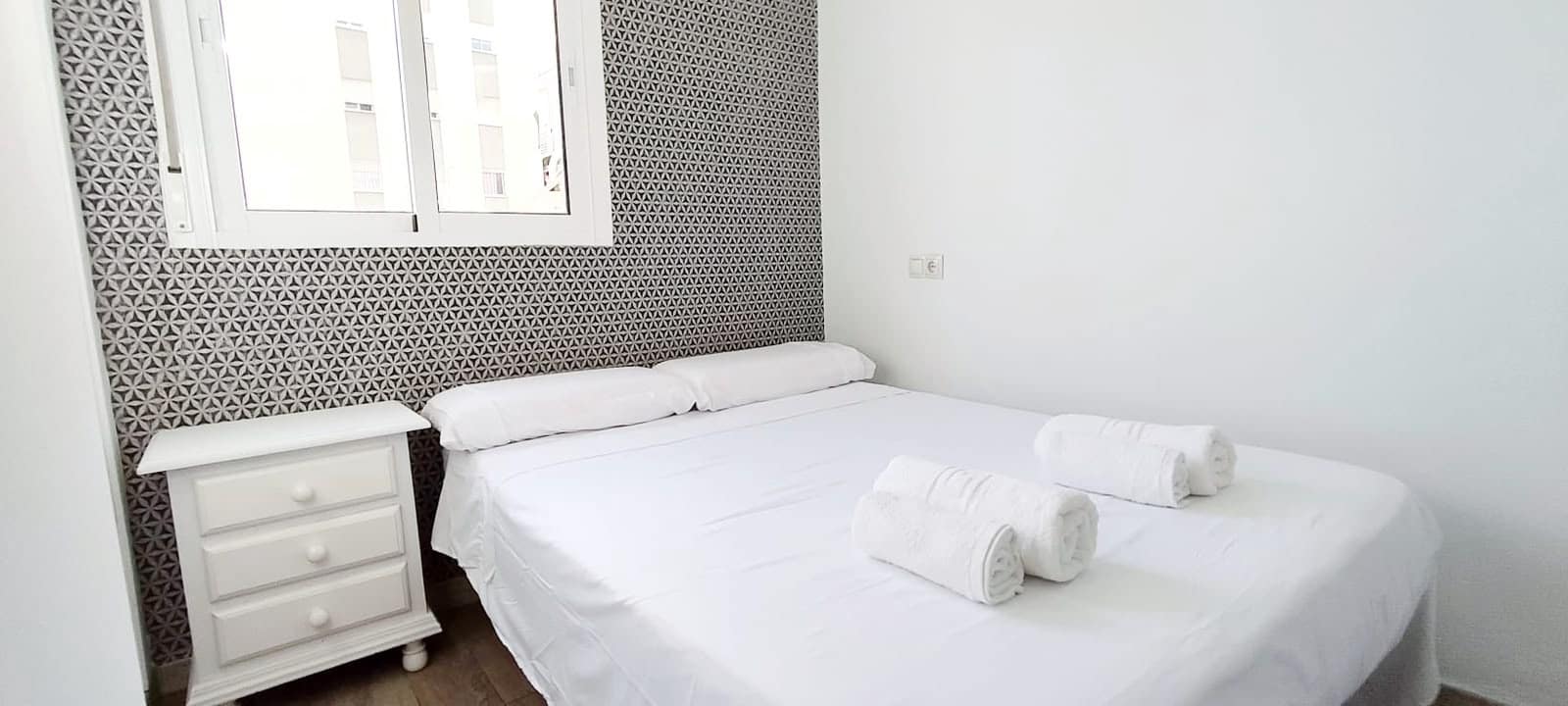 1 quarto Apartamento para arrendar em Torremolinos - 1 200 € (Ref: 10060351)