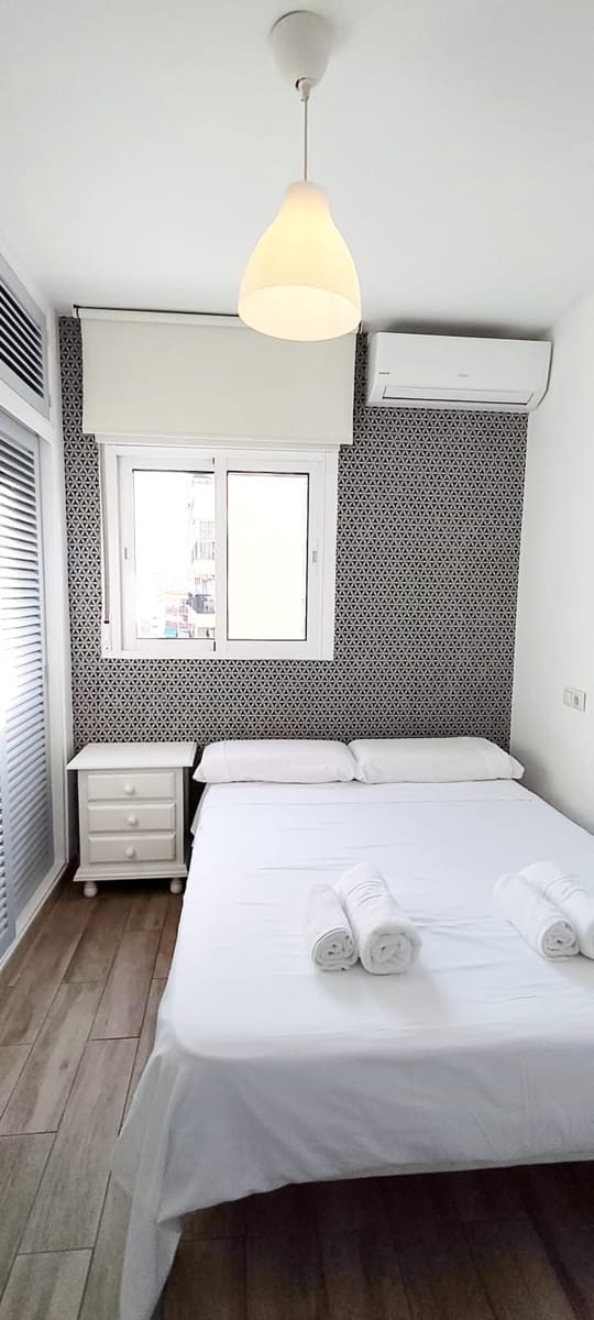 1 quarto Apartamento para arrendar em Torremolinos - 1 200 € (Ref: 10060351)