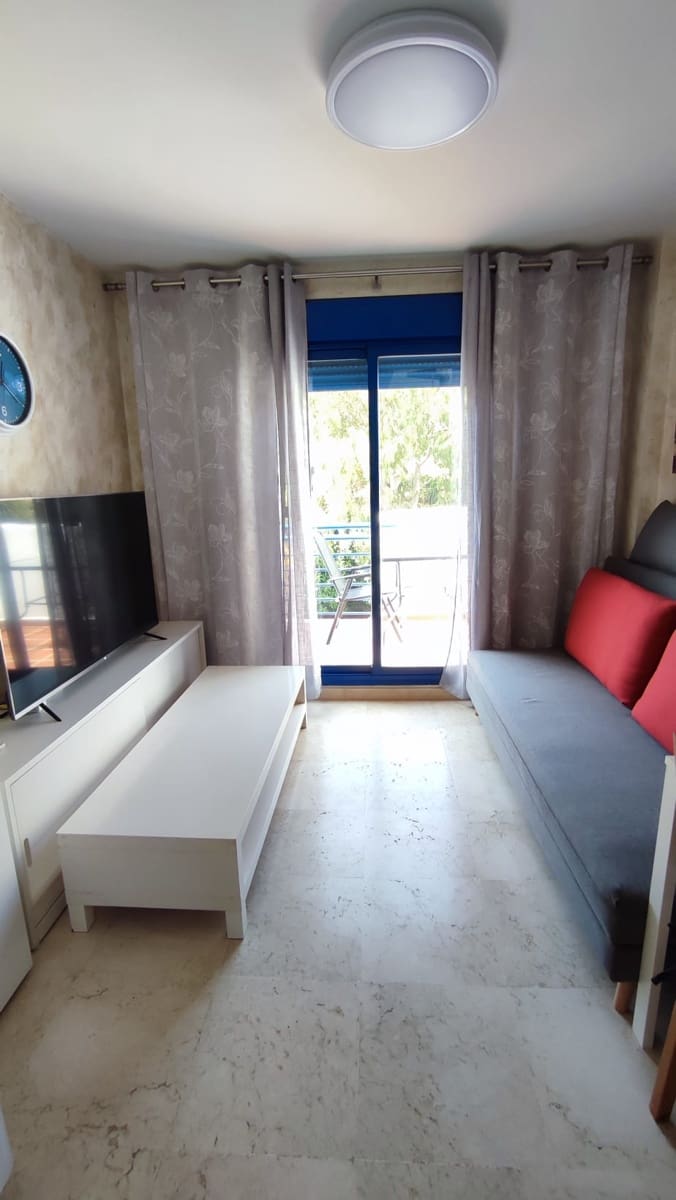 1 quarto Penthouse para arrendar em Benalmadena com garagem - 1 000 € (Ref: 10060979)