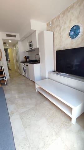 1 quarto Penthouse para arrendar em Cortijo Torrequebrada, Benalmádena com garagem - 1 000 € (Ref: 10060979)