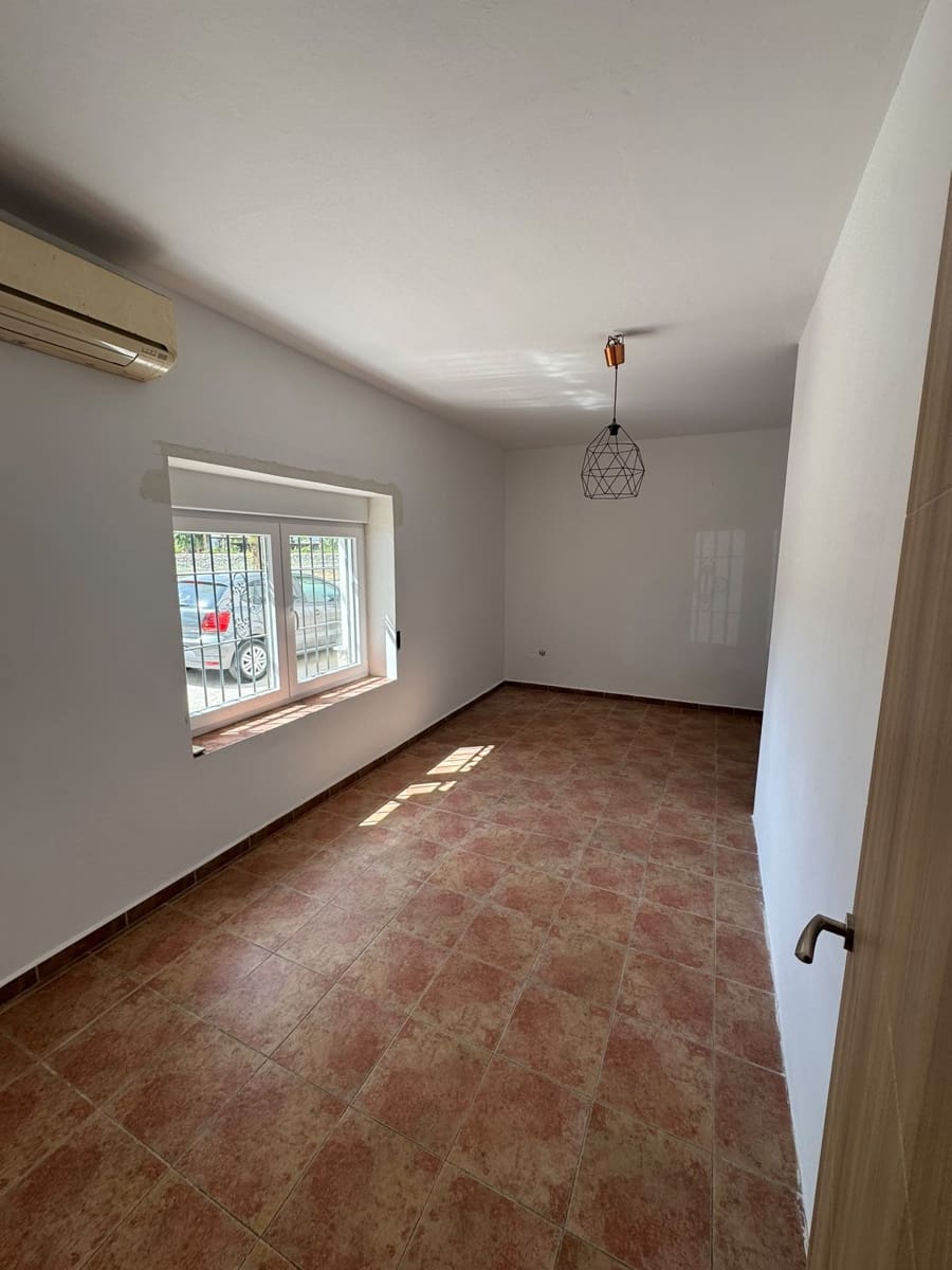 2 slaapkamer Huis te huur in Cartama - € 1.200 (Ref: 10099390)