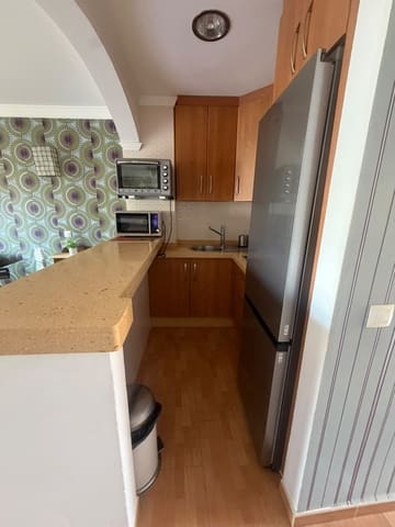 2 bedroom Flat for rent in Ricardo Soriano, Marbella - € 1,300 (Ref: 10099452)