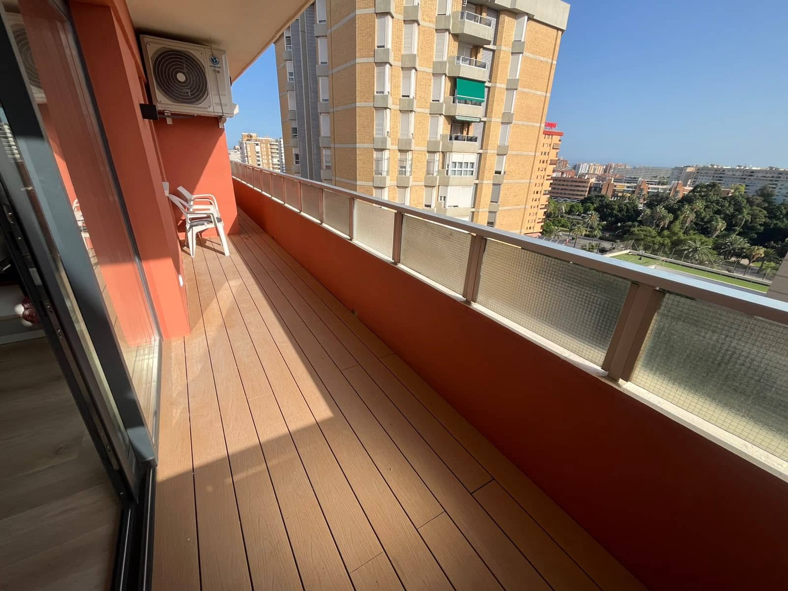 Piso de 4 habitaciones en Málaga ciudad en alquiler con garaje - 3.100 € (Ref: 10099455)
