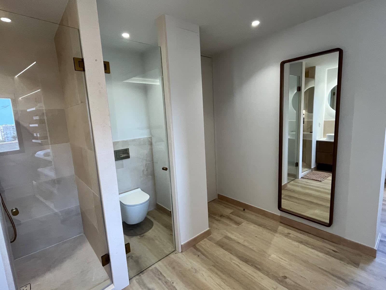 Piso de 4 habitaciones en Málaga ciudad en alquiler con garaje - 3.100 € (Ref: 10099455)