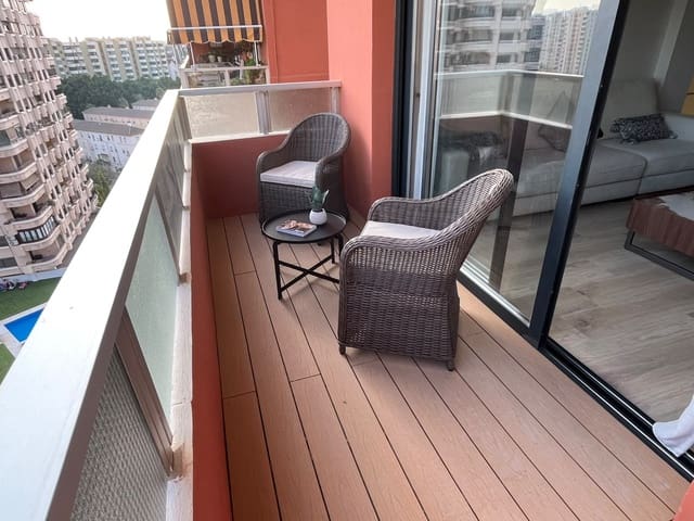 Piso de 4 habitaciones en Pol Alameda, Málaga ciudad en alquiler con garaje - 3.100 € (Ref: 10099455)