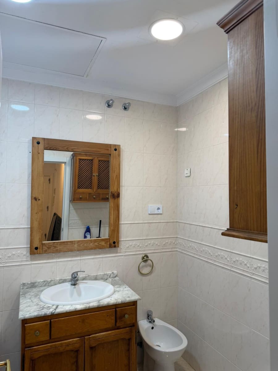 2 sovrum Lägenhet att hyra i Malaga stad - 1 290 € (Ref: 10100755)