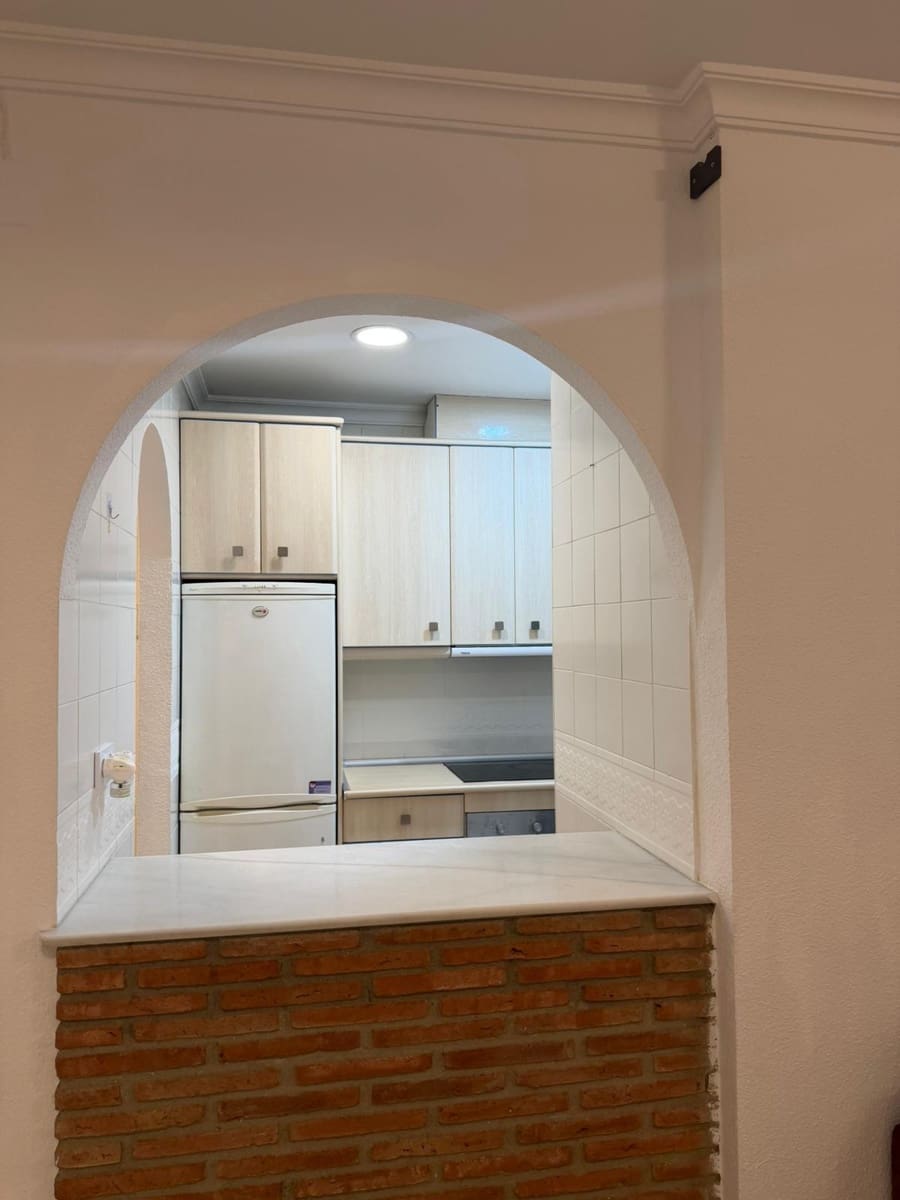 2 sovrum Lägenhet att hyra i Malaga stad - 1 290 € (Ref: 10100755)