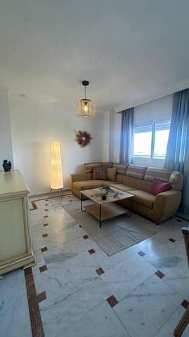 Penthouse de 4 chambres à louer à Ciudad Universitaria, Malaga ville avec piscine garage - 2 500 € (Ref: 10103497)