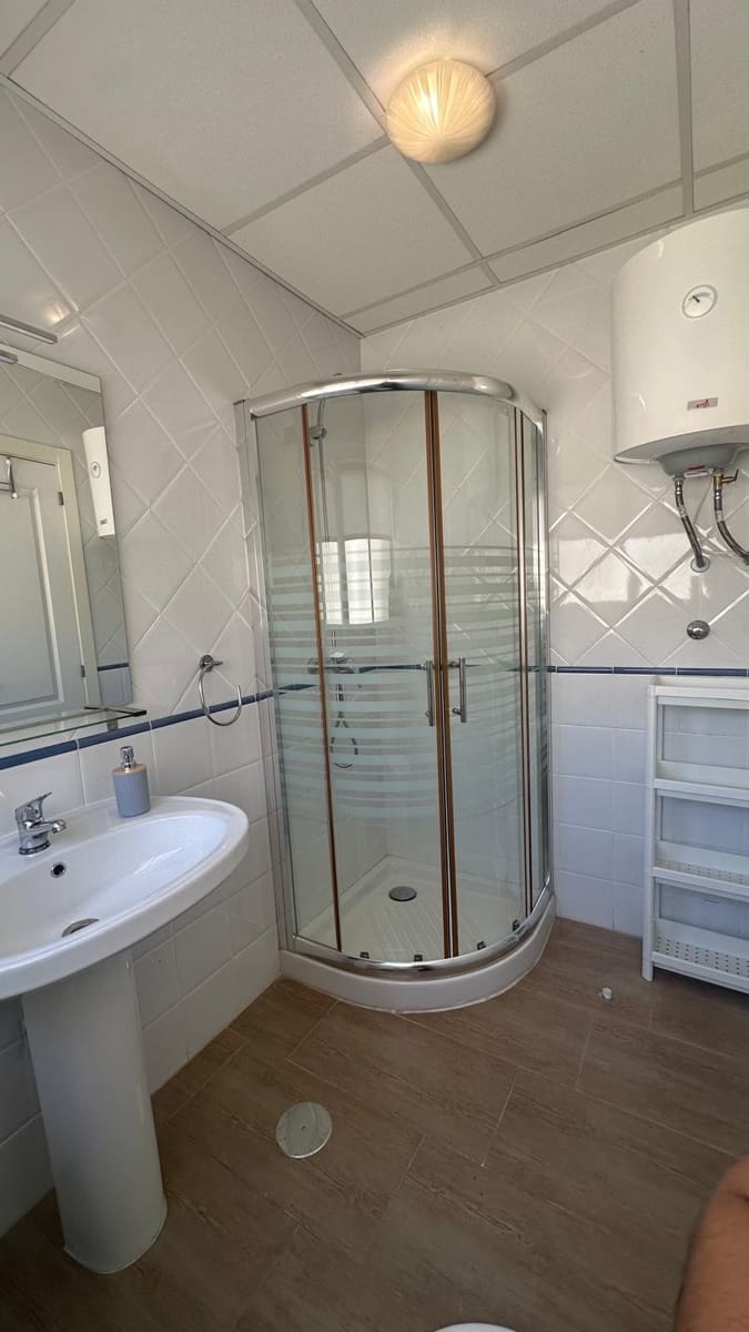 Penthouse de 4 chambres à louer à Malaga ville avec piscine garage - 2 500 € (Ref: 10103497)