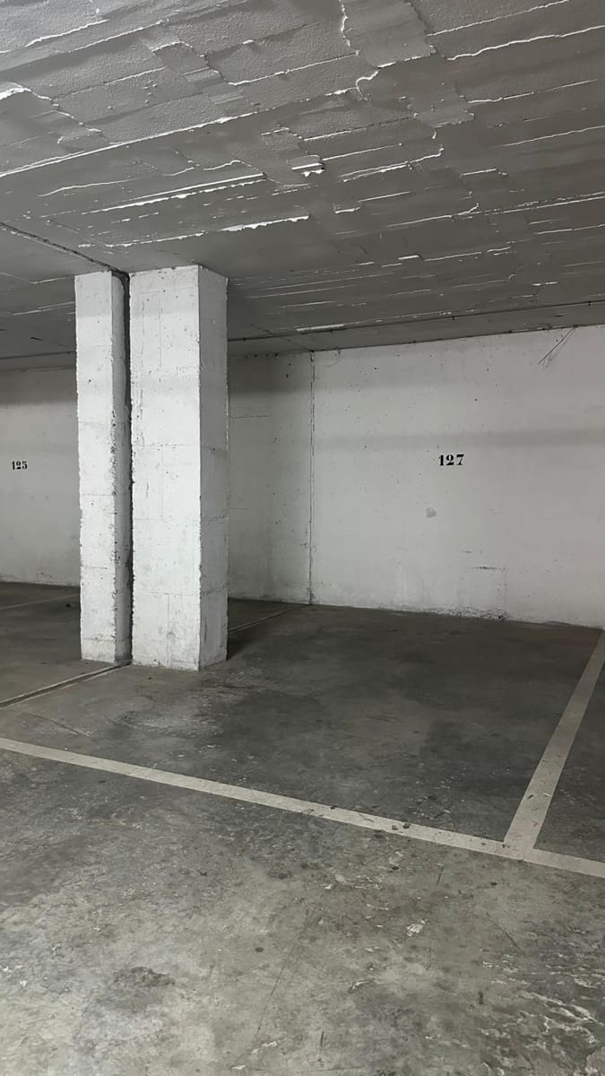 Penthouse de 4 chambres à louer à Malaga ville avec piscine garage - 2 500 € (Ref: 10103497)