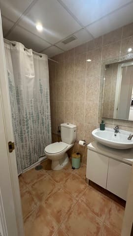 Penthouse de 4 chambres à louer à Ciudad Universitaria, Malaga ville avec piscine garage - 2 500 € (Ref: 10103497)